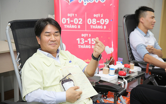 Tiếp tục chương trình hiến máu tình nguyện năm 2019: Tuổi trẻ rực rỡ cùng “Chung dòng máu việt”