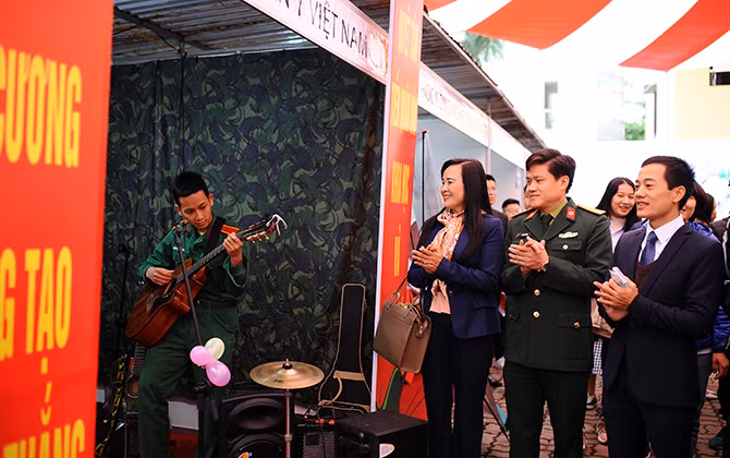 Ngày hội Tiếng Anh – English Day dành cho sinh viên