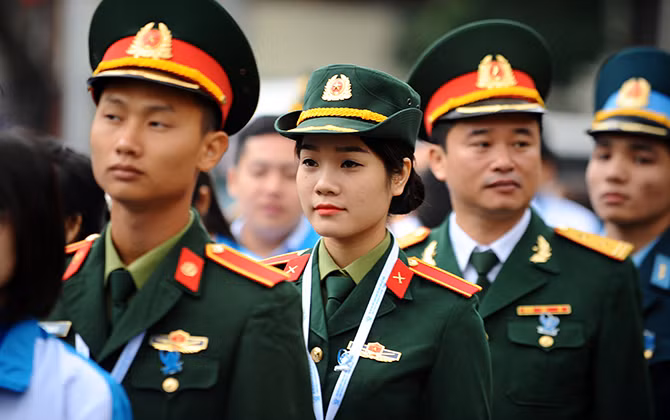 Đại biểu Sinh viên Việt Nam rạng ngời trước giời khai mạc