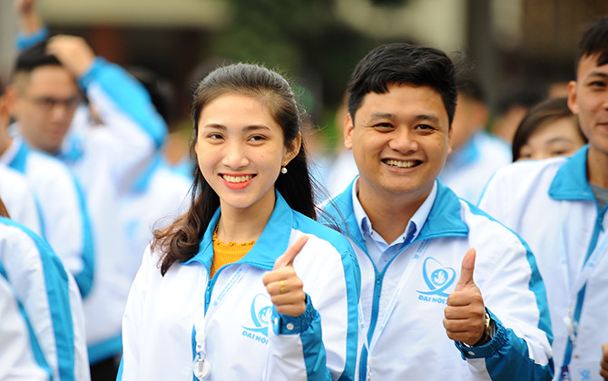 Đại biểu Sinh viên Việt Nam rạng ngời trước giời khai mạc