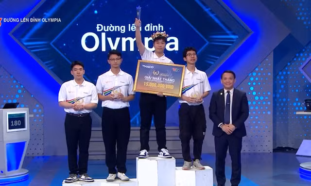 Nam sinh Chuyên Hùng Vương giành vòng nguyệt quế cuộc thi Tháng Olympia 26