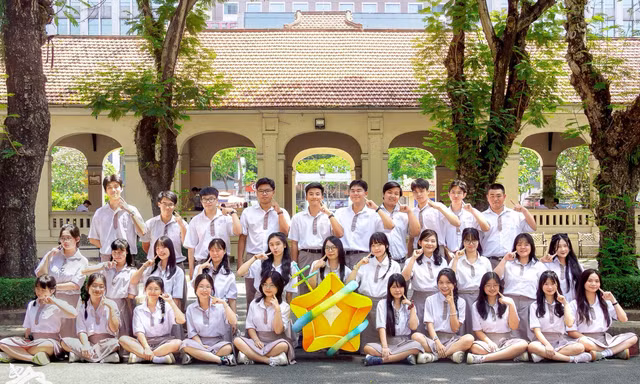 Lớp học 100% đạt giải kỳ thi học sinh giỏi cấp Thành phố tiết lộ bí kíp cùng nhau đi lên