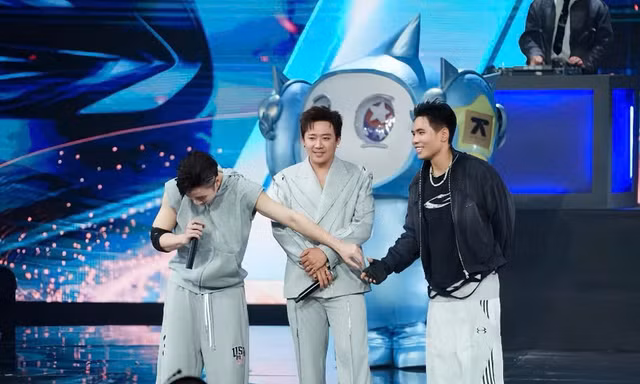Karik gây tranh luận vì hành động đáp trả Phúc Du tại sàn đấu Dance Battle