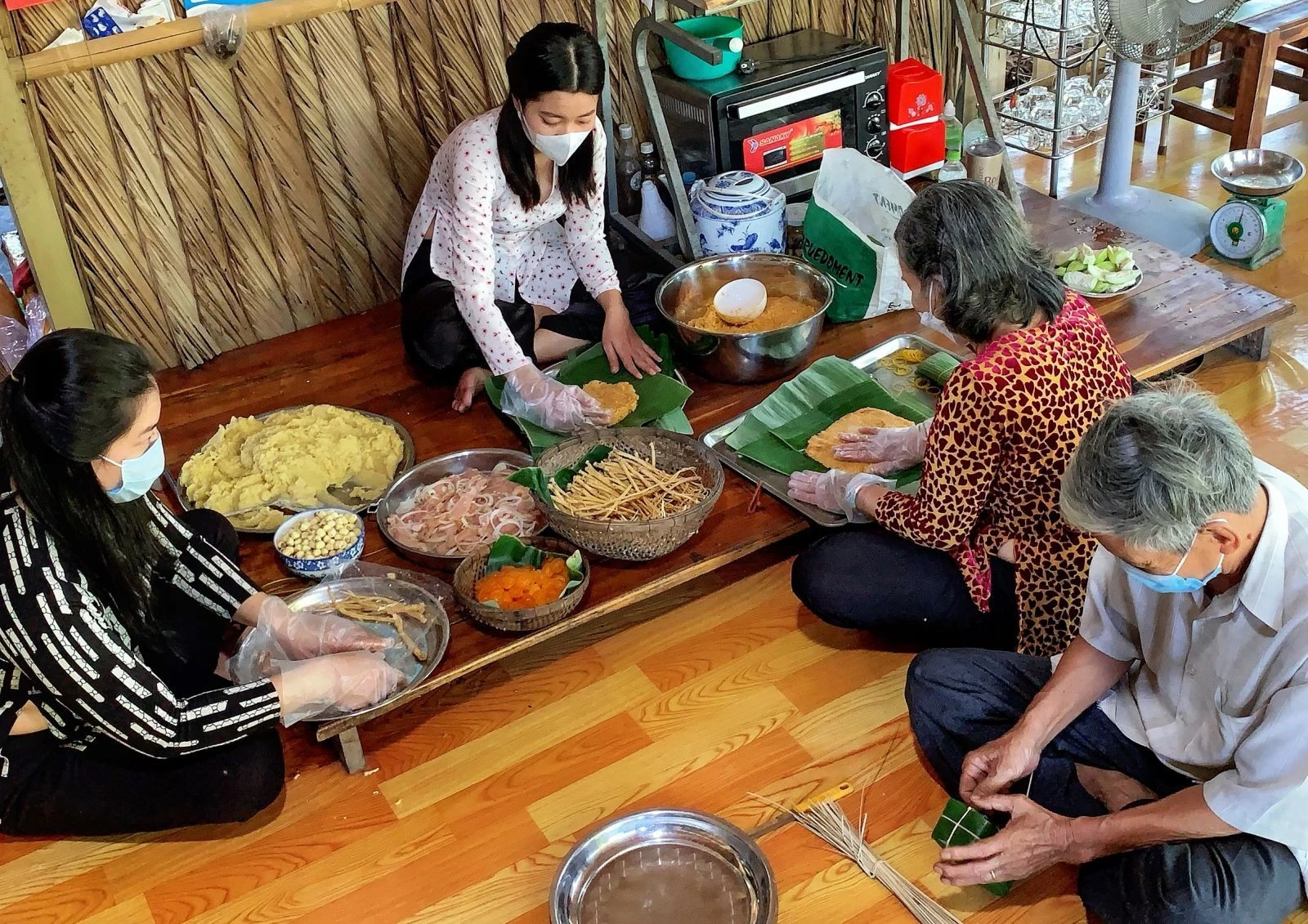 Cảnh báo ngộ độc thực phẩm từ món ăn ngày Tết: Chuyên gia chỉ rõ nguy cơ và cách phòng tránh