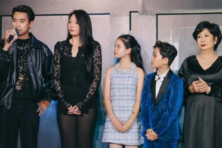 Dàn diễn viên của “vũ trụ Lật Mặt” tái hợp tại thảm đỏ ra mắt “Nhà Hai Chủ”