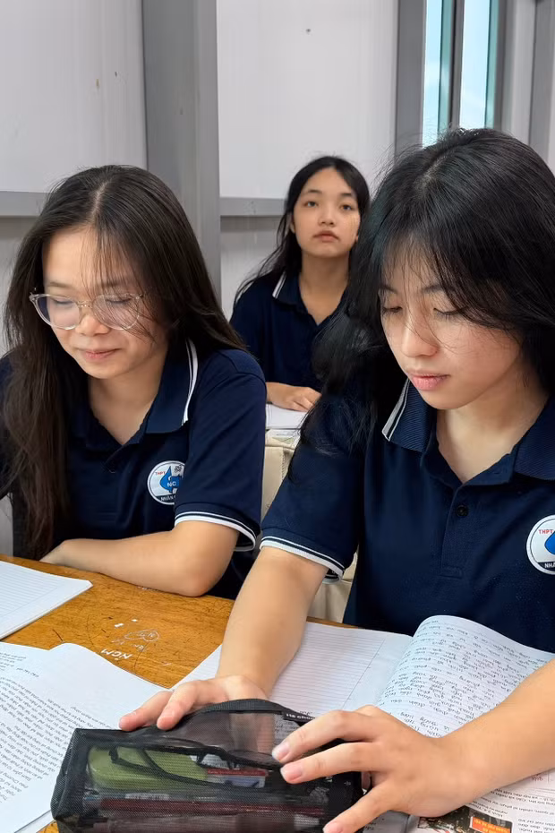 Phụ huynh, học sinh nói gì khi Bộ GD&ĐT 'định' bỏ cộng điểm IELTS từ năm nay?