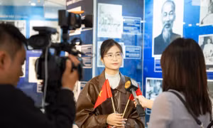 Học ngôn ngữ để thấy bản thân được tỏa sáng