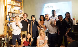 Đêm thơ mở: Không gian kết nối những tâm hồn yêu thi ca tại Hà Nội