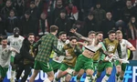 Parrott từ gã phiêu bạt giang hồ đến cú hat-trick điên rồ đưa Ireland sống lại giấc mơ World Cup
