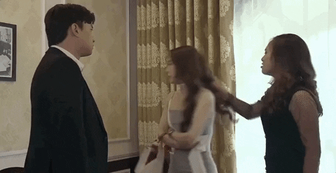 Màn đánh ghen chất lượng đến từ Linh khiến “đối phương” câm nín. Màn đánh ghen chất lượng đến từ Linh khiến “đối phương” câm nín.