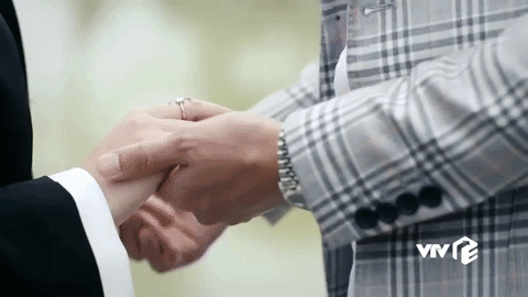 Khoảnh khắc tình cảm của đôi uyên ương Hương vị tình thân