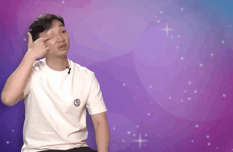 MC Thành Trung bật khóc nói về bố. MC Thành Trung bật khóc nói về bố.