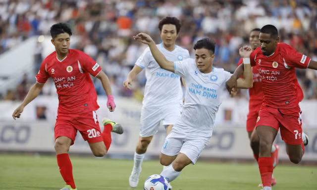 Công an Hà Nội và Thép Xanh Nam Định vẫn nhỉnh hơn phần còn lại ở V-League? 
