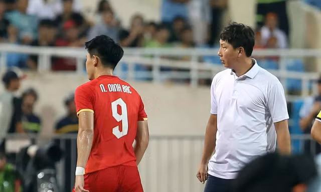 Ông Kim Sang-sik cần gì ở Đình Bắc?