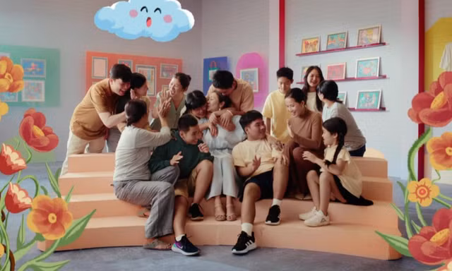 Sức mạnh của kết nối - bài học nhiệm màu từ nhà sáng lập cộng đồng hội họa cho trẻ tự kỷ