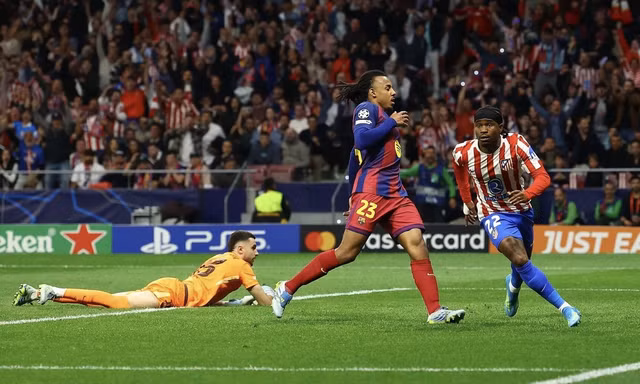 Barcelona bị Atletico Madrid loại khỏi Champions League 