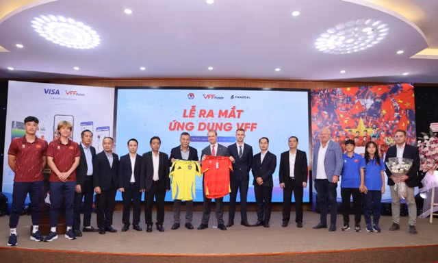 CĐV được xem nhiều nội dung độc quyền của tuyển Việt Nam trên ứng dụng số VFF