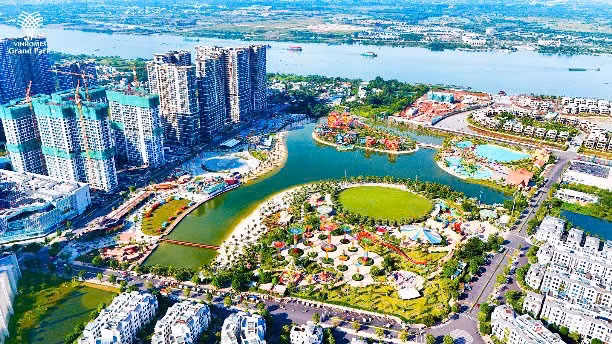 Giá trung tâm đạt đỉnh, giới đầu tư đổ về khu Đông săn cơ hội sở hữu bất động sản 'chân sóng'