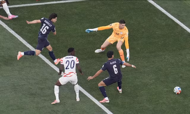 Trực tiếp Mỹ vs Paraguay 1-0 (H1): Không vào!!! Mỹ bị từ chối bàn thắng 