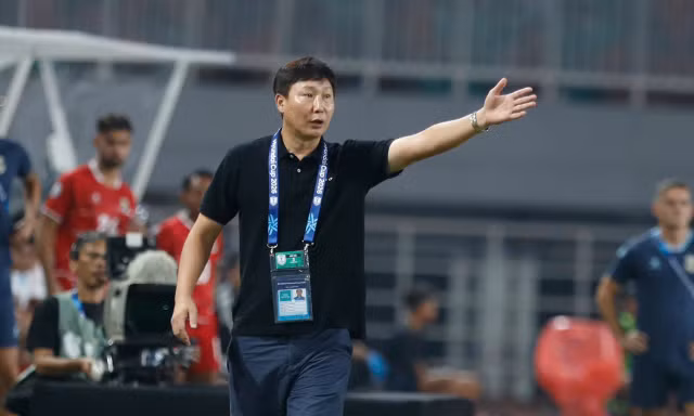 Nhìn lại chiến thắng của đội tuyển Việt Nam trước Indonesia: Những bất ngờ từ HLV Kim Sang-sik