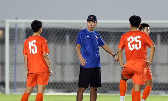 HLV Kim Sang-sik liệu có giúp U23 Việt Nam bảo vệ ngôi vô địch U23 Đông Nam Á? 