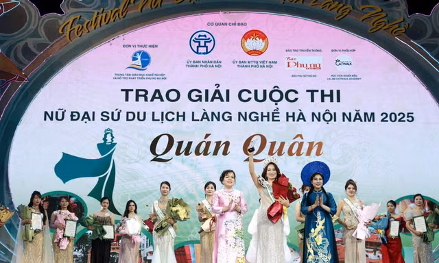 Nữ Đại sứ du lịch làng nghề: Khi phụ nữ kể câu chuyện di sản Thủ đô