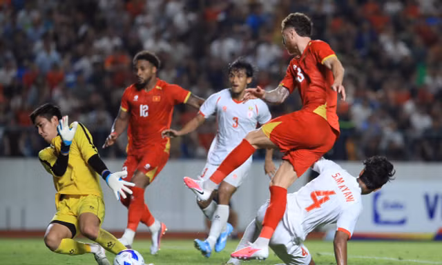 Trực tiếp Việt Nam vs Myanmar 3-0 (H2): Không vào!!! Xuân Son lỡ siêu phẩm 