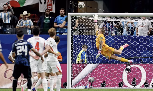 Trực tiếp bán kết Anh vs Argentina 0-0 (Hết H1): Lisandro Martinez nhận thẻ vàng 