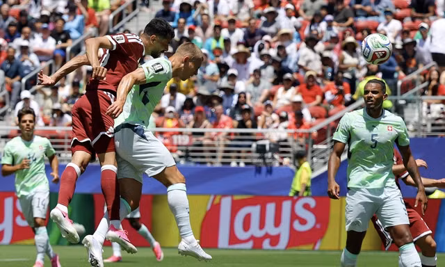 HIGHLIGHTS: Thuỵ Sỹ hoà Qatar bằng quả phạt đền gây tranh cãi 