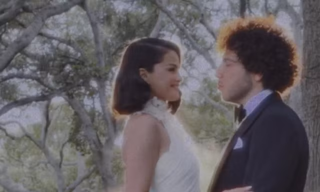 Selena Gomez chính thức kết hôn, tổ chức đám cưới riêng tư cùng Benny Blanco