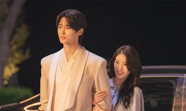 Perfect Crown mở màn kiểu cũ, IU - Byeon Woo Seok vào nhịp an toàn chờ bứt phá