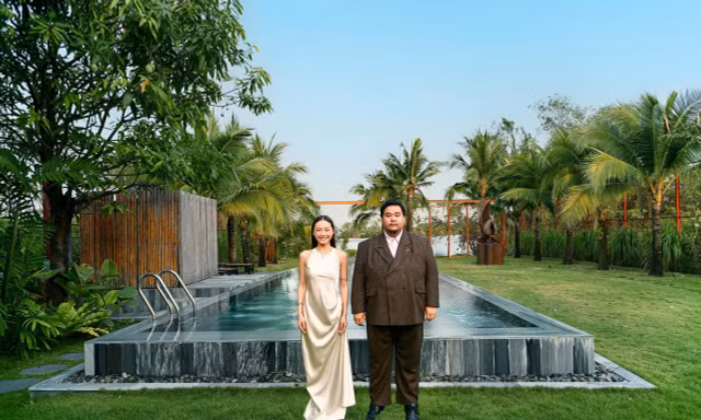 Chuyển sang sắc màu tươi sáng cùng The Fall có khiến nhạc của Táo "mất chất"?