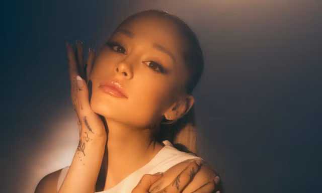 Ariana Grande tung teaser tour diễn 2026, fan Việt chờ ngày “được đền bù”