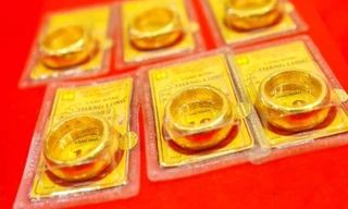 Giá vàng nhẫn quay đầu tăng mạnh