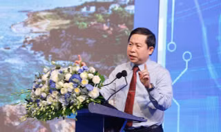 Kiến nghị cần phân quyền và tự chủ mạnh mẽ hơn cho Khánh Hòa