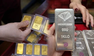 Giá vàng, bạc tiếp đà giảm