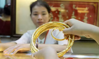 Hôm nay mua bán vàng theo quy định mới 