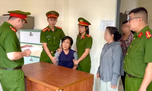 Đối tượng tại cơ quan Công an (Ảnh: CAĐN)