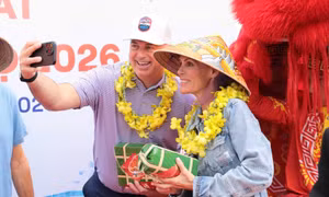 Tàu biển chở khách quốc tế nườm nượp đến Đà Nẵng 