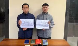 Khởi tố vụ vận chuyển trái phép hơn nửa ký vàng qua cửa khẩu Bờ Y