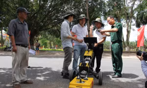 Huy động chuyên gia, radar xuyên đất tìm kiếm hài cốt liệt sĩ ở Quảng Ngãi