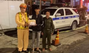 Công an Quảng Ngãi hỗ trợ thanh niên 20 tuổi đi lạc trở về đoàn tụ với gia đình