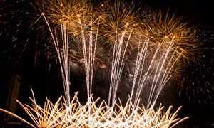 Vỡ òa cảm xúc pháo hoa trên bầu trời Đà Nẵng 