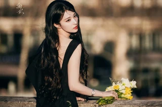 Vì sao khán giả ngỡ ngàng khi Vương Sở Nhiên trở thành "nàng thơ" mới của Dior?