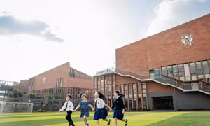 Brighton College Vietnam vào Top trường tư thục được khuyến nghị toàn cầu 2026