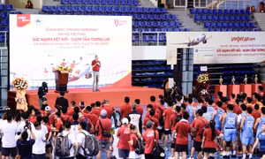 Gần 600 cán bộ, nhân viên Vietjet tranh tài thể thao và hành động vì môi trường biển