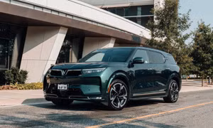 'Pháo đài' an toàn VinFast VF 9 thuyết phục chủ xe doanh nhân