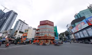 Khai trương cửa hàng lớn nhất của Bảo Tín Mạnh Hải tại Hồ Chí Minh