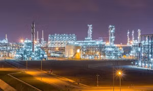 Petrovietnam và bài toán ổn định cung ứng xăng dầu trước biến động năng lượng toàn cầu