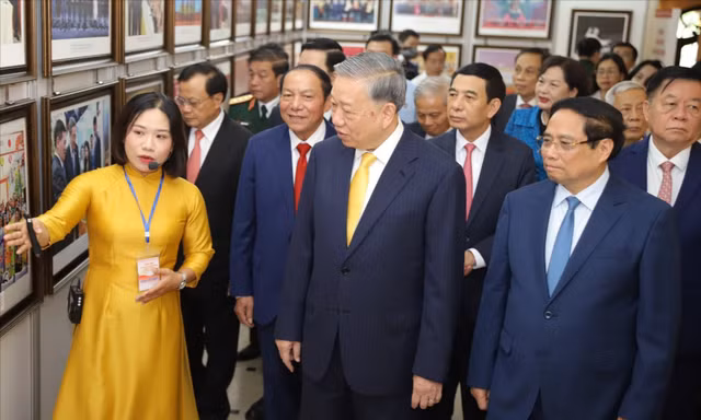 Tổng Bí thư Tô Lâm dự lễ kỷ niệm 80 năm Ngày truyền thống ngành Văn hóa